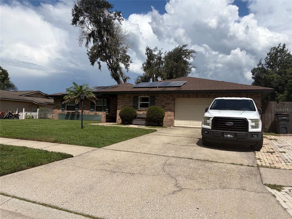 For Sale: $375,000 (4 beds, 2 baths, 2125 Square Feet)