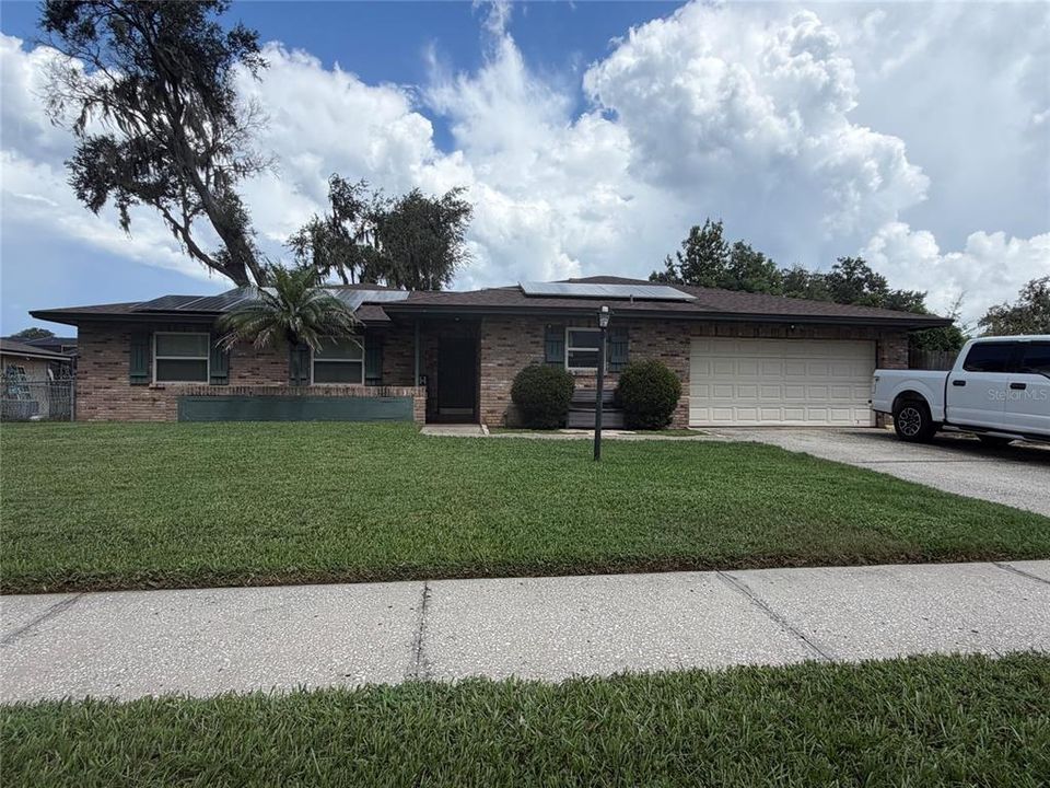 For Sale: $375,000 (4 beds, 2 baths, 2125 Square Feet)