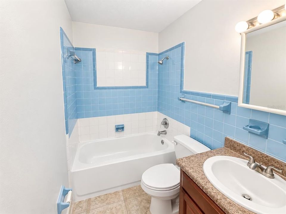 For Sale: $252,900 (4 beds, 2 baths, 1342 Square Feet)