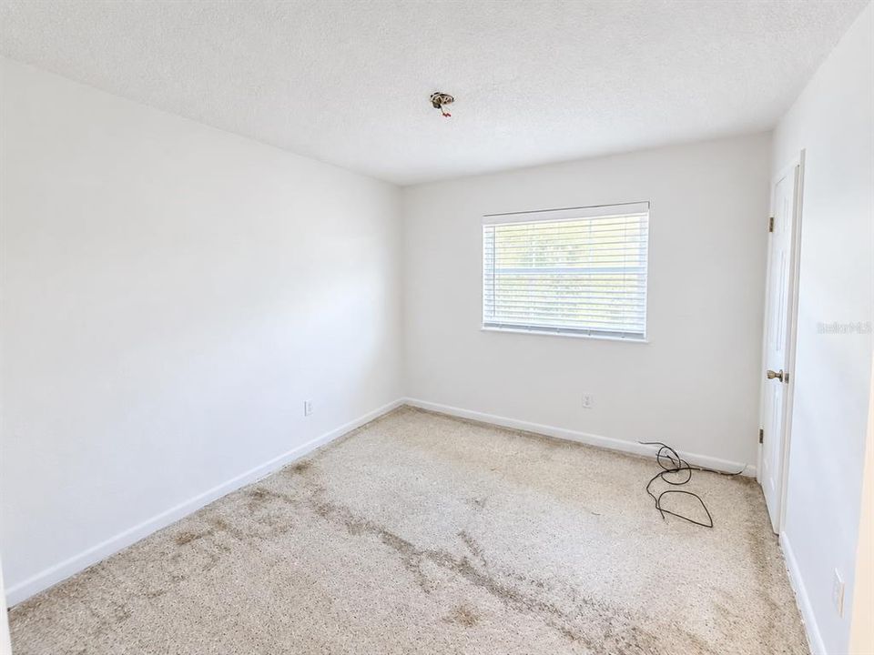 For Sale: $252,900 (4 beds, 2 baths, 1342 Square Feet)