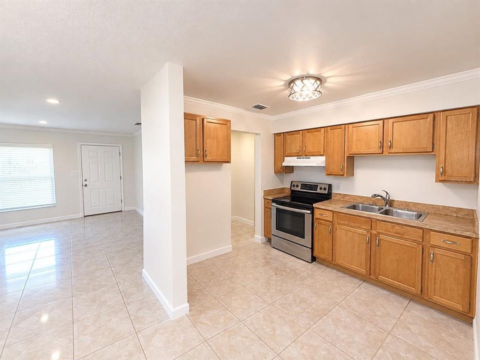 For Sale: $252,900 (4 beds, 2 baths, 1342 Square Feet)