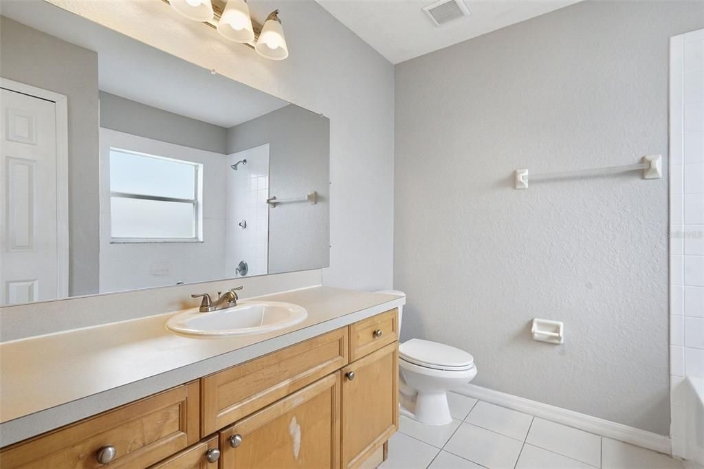 En Venta: $279,900 (2 camas, 2 baños, 1350 Pies cuadrados)