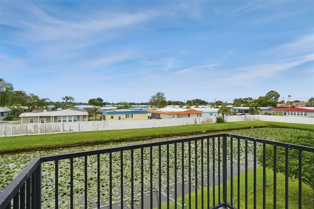 En Venta: $279,900 (2 camas, 2 baños, 1350 Pies cuadrados)