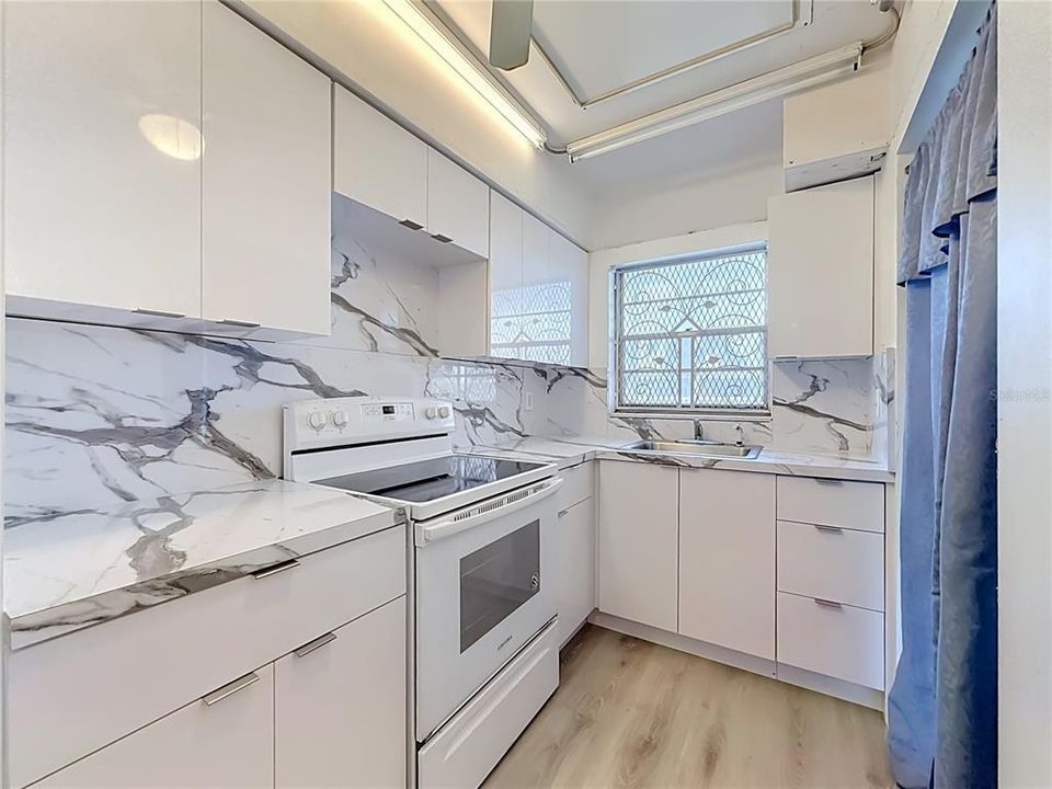En Renta: $1,695 (1 camas, 1 baños, 700 Pies cuadrados)