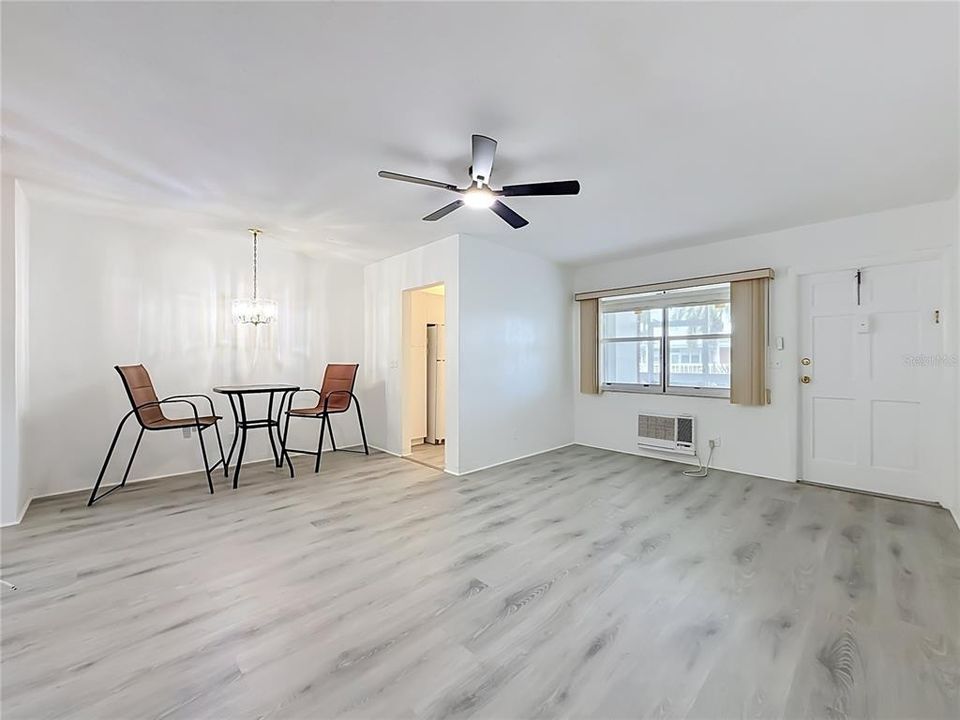 En Renta: $1,695 (1 camas, 1 baños, 700 Pies cuadrados)