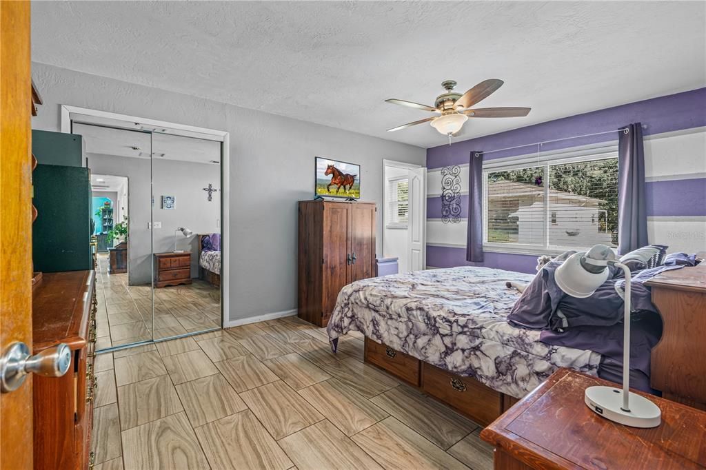 En Venta: $650,000 (6 camas, 4 baños, 3302 Pies cuadrados)