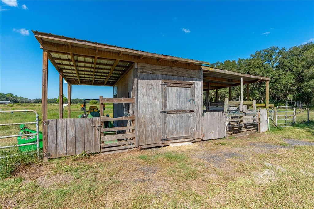 En Venta: $650,000 (6 camas, 4 baños, 3302 Pies cuadrados)
