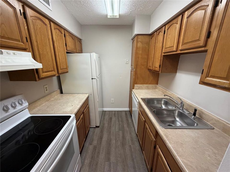 En Renta: $1,495 (2 camas, 2 baños, 984 Pies cuadrados)