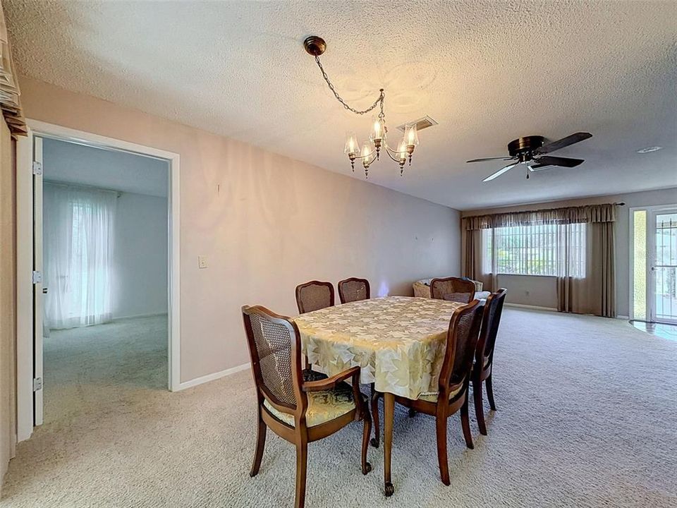 For Sale: $379,900 (2 beds, 2 baths, 1535 Square Feet)