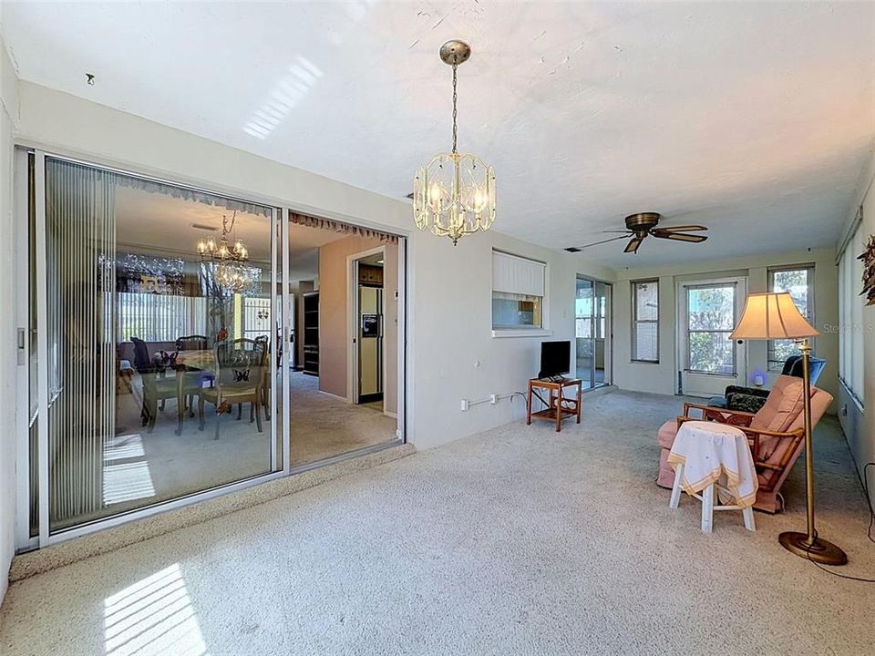 For Sale: $379,900 (2 beds, 2 baths, 1535 Square Feet)