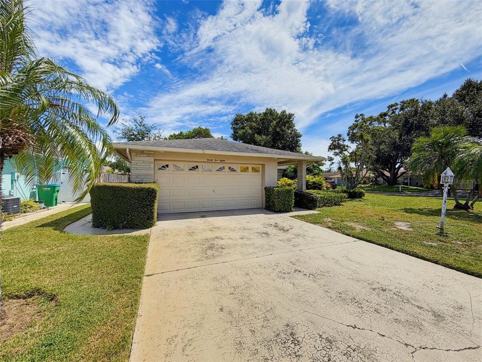 For Sale: $379,900 (2 beds, 2 baths, 1535 Square Feet)