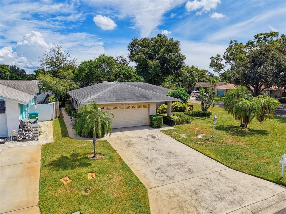 For Sale: $379,900 (2 beds, 2 baths, 1535 Square Feet)