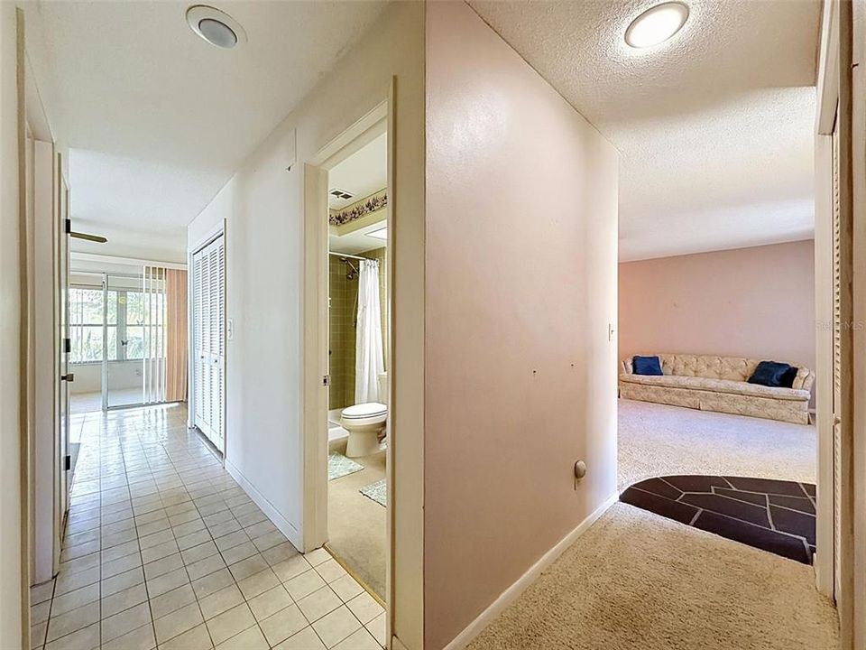 For Sale: $379,900 (2 beds, 2 baths, 1535 Square Feet)