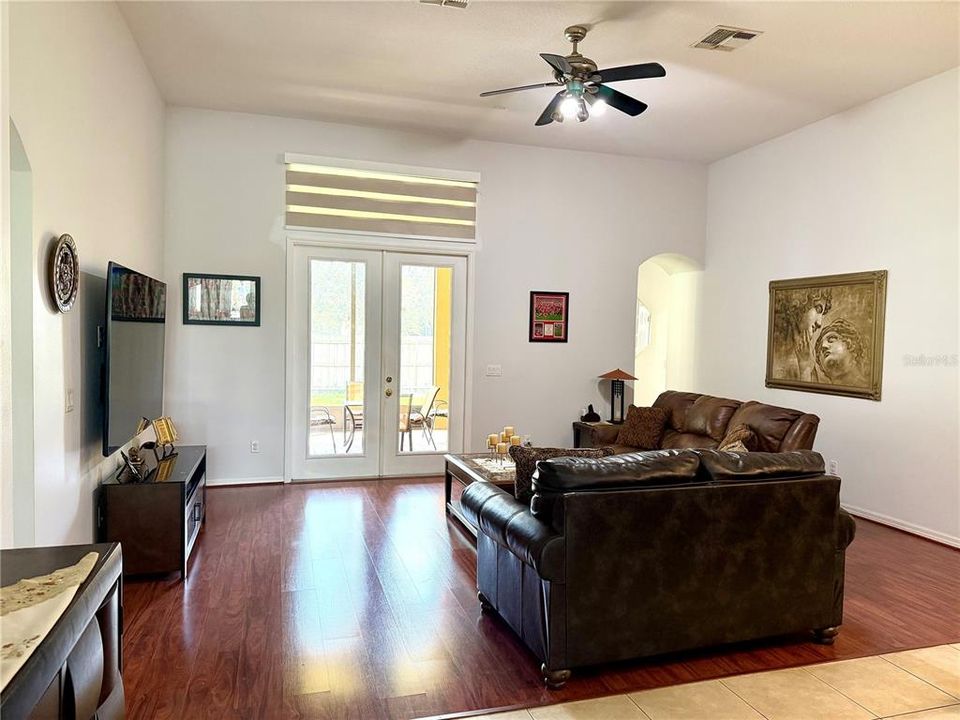 For Sale: $570,000 (4 beds, 3 baths, 2871 Square Feet)