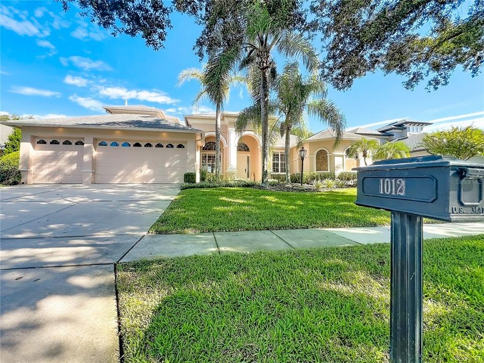 For Sale: $789,999 (4 beds, 3 baths, 3394 Square Feet)