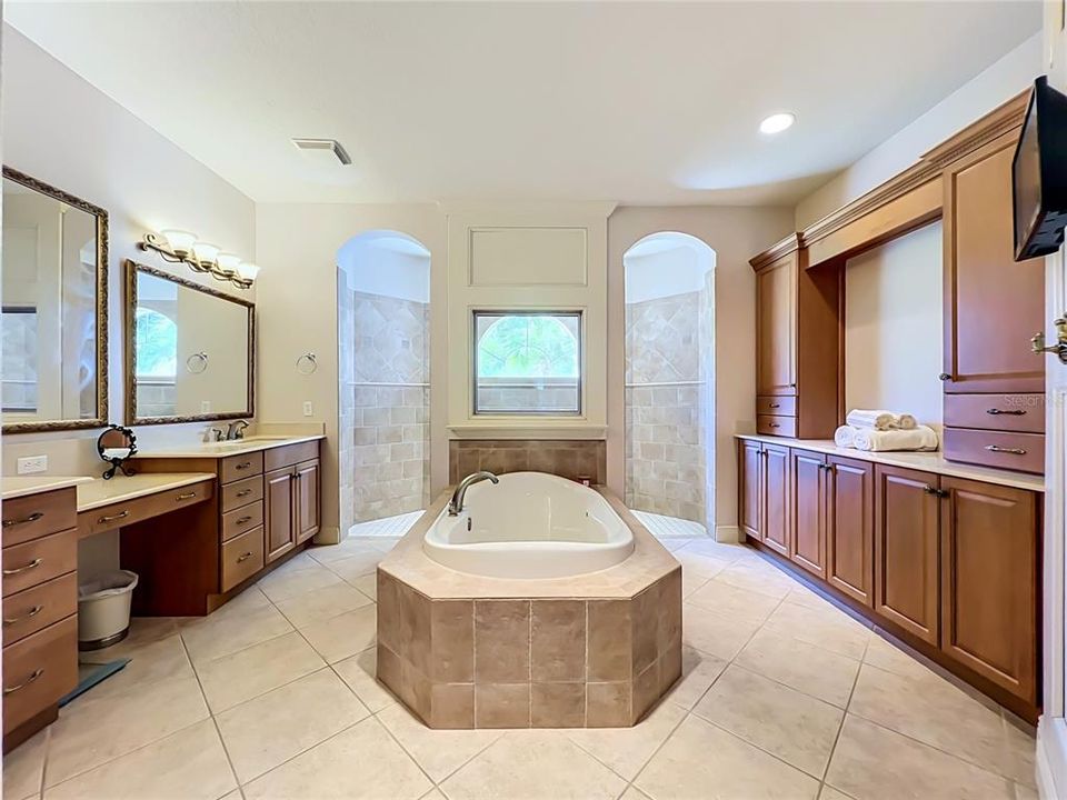 For Sale: $789,999 (4 beds, 3 baths, 3394 Square Feet)