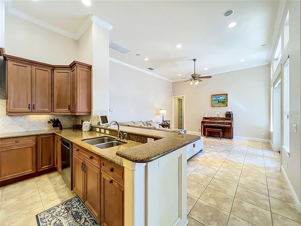 For Sale: $789,999 (4 beds, 3 baths, 3394 Square Feet)