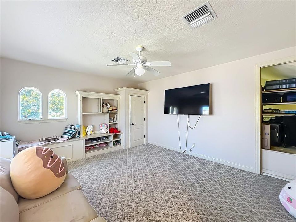 For Sale: $789,999 (4 beds, 3 baths, 3394 Square Feet)