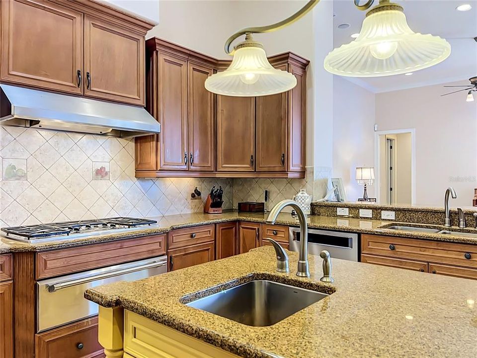 For Sale: $789,999 (4 beds, 3 baths, 3394 Square Feet)