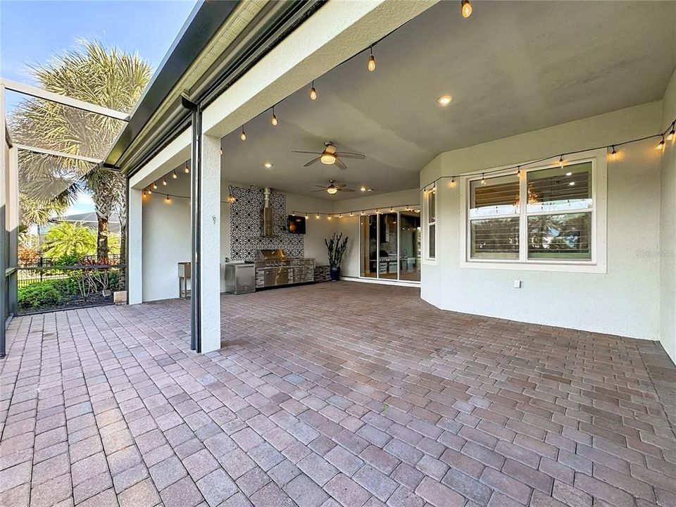 For Rent: $5,250 (4 beds, 3 baths, 3202 Square Feet)
