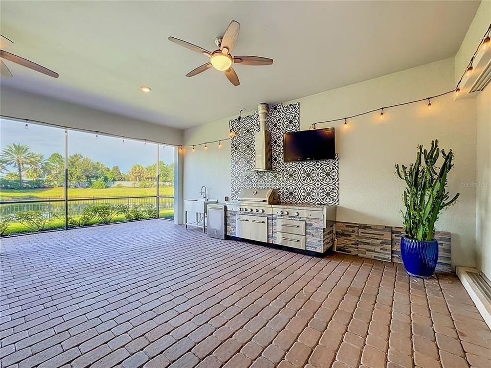 For Rent: $5,250 (4 beds, 3 baths, 3202 Square Feet)