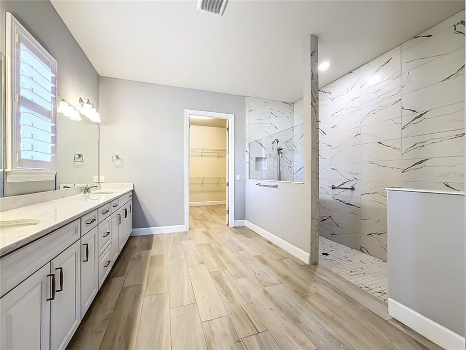 For Rent: $5,250 (4 beds, 3 baths, 3202 Square Feet)