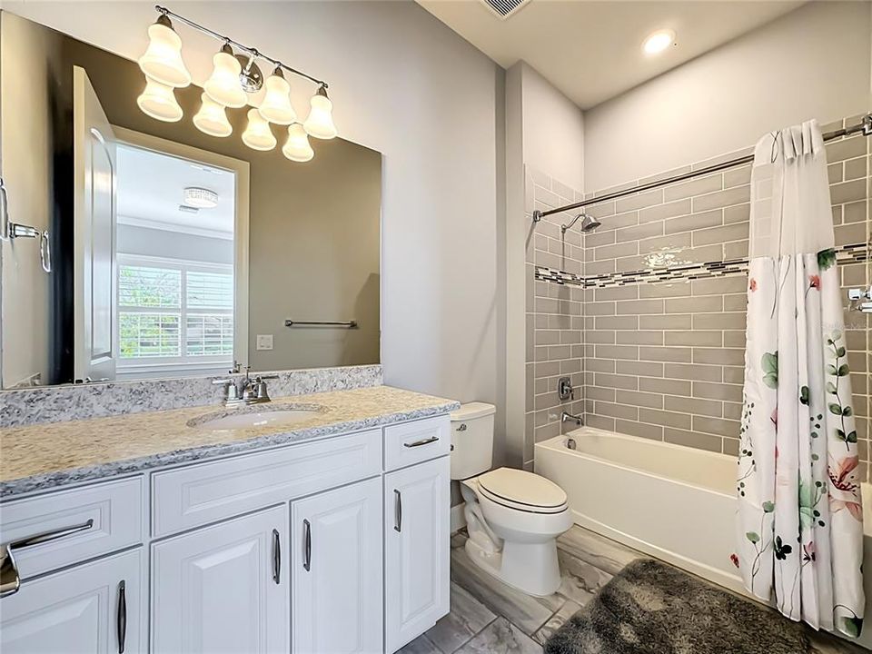 For Rent: $5,250 (4 beds, 3 baths, 3202 Square Feet)