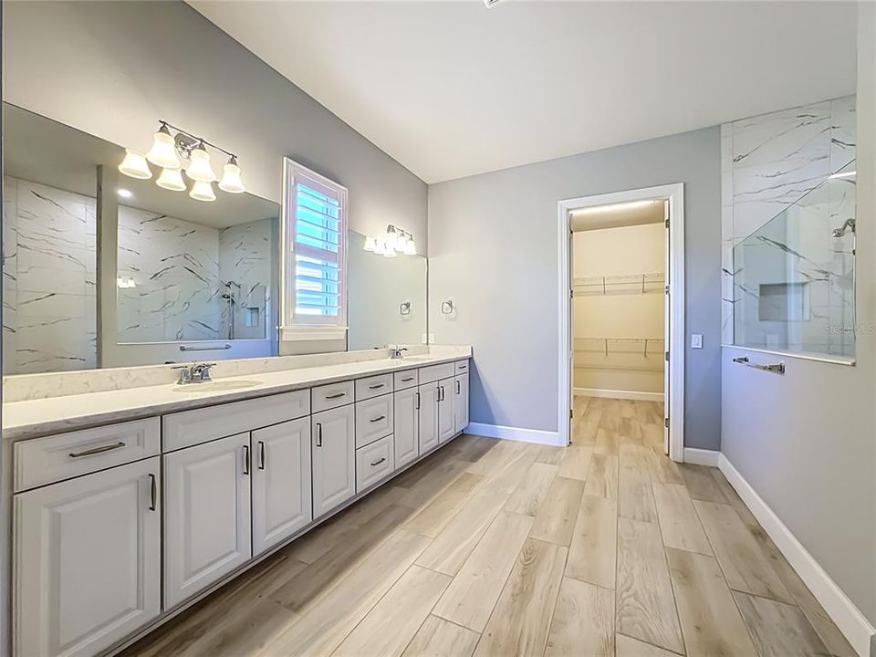 For Rent: $5,250 (4 beds, 3 baths, 3202 Square Feet)