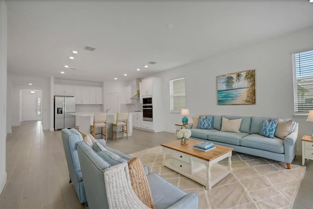 En Venta: $484,990 (4 camas, 3 baños, 2283 Pies cuadrados)