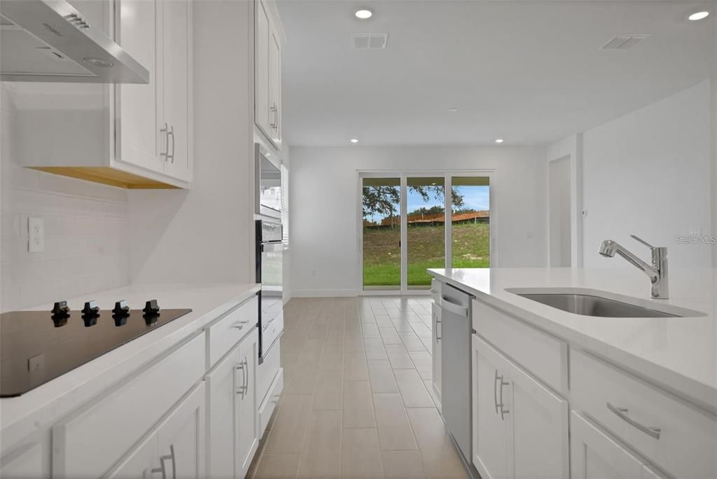 En Venta: $484,990 (4 camas, 3 baños, 2283 Pies cuadrados)