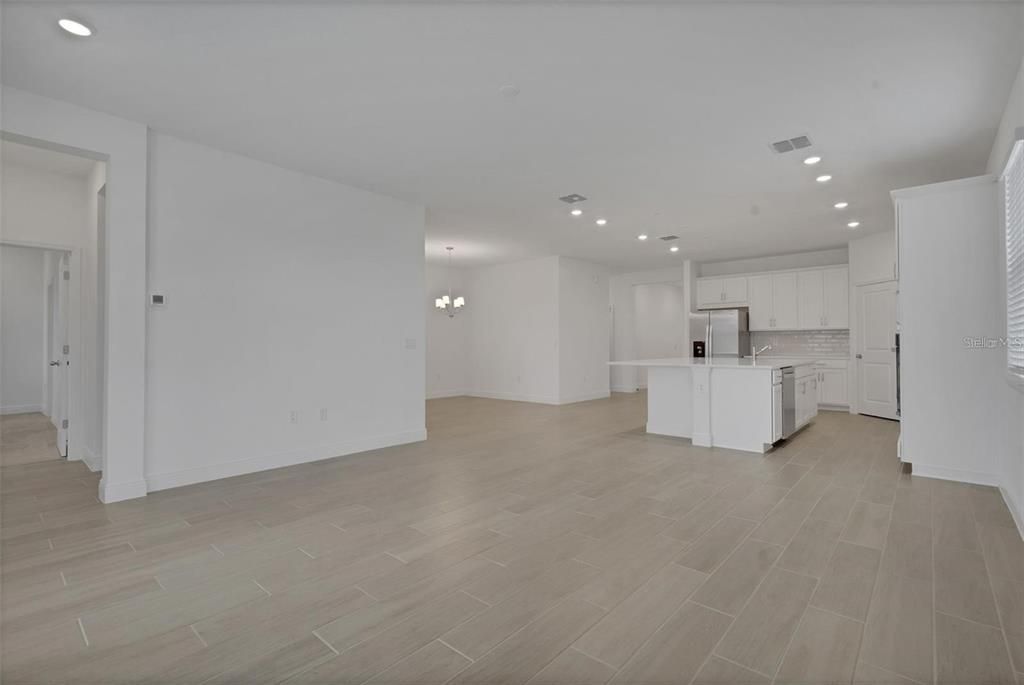 En Venta: $484,990 (4 camas, 3 baños, 2283 Pies cuadrados)