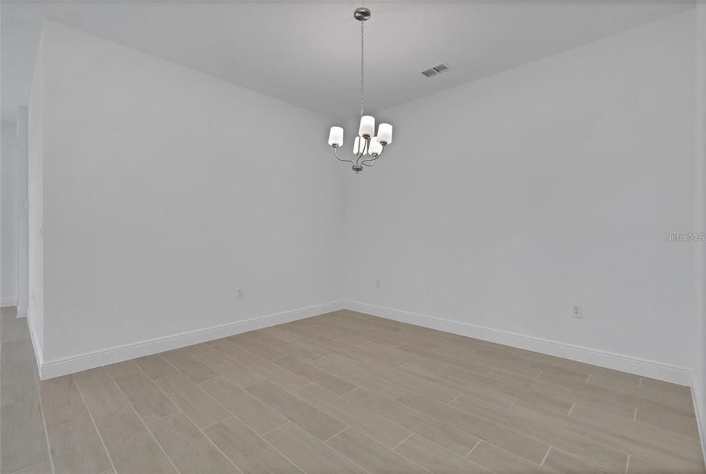 En Venta: $484,990 (4 camas, 3 baños, 2283 Pies cuadrados)