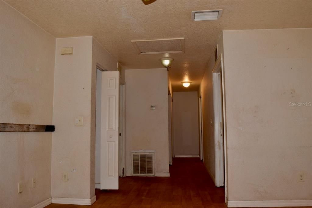 En Venta: $169,900 (2 camas, 1 baños, 1038 Pies cuadrados)