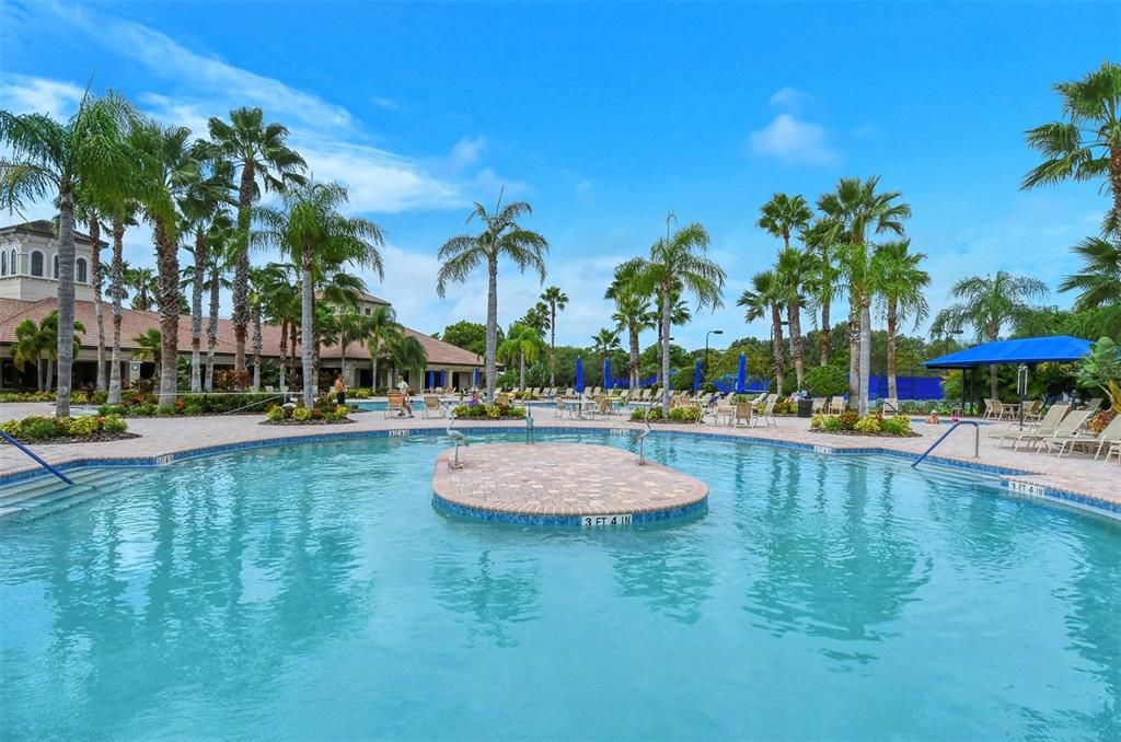 For Sale: $285,000 (2 beds, 2 baths, 1560 Square Feet)