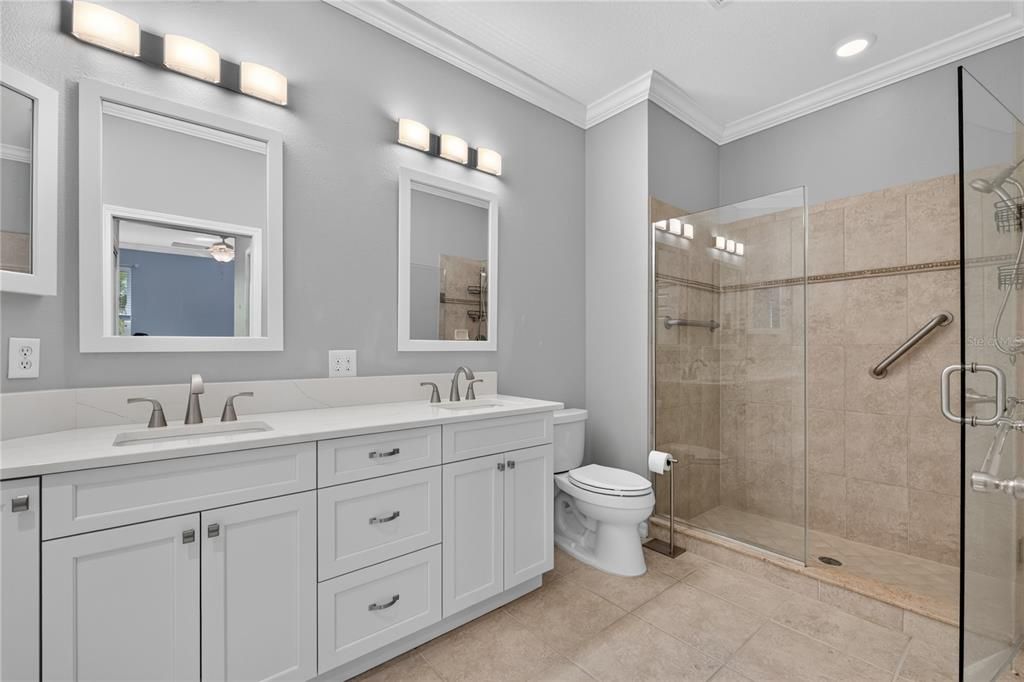 For Sale: $285,000 (2 beds, 2 baths, 1560 Square Feet)