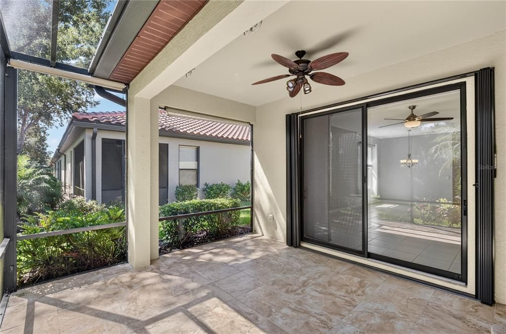 For Sale: $285,000 (2 beds, 2 baths, 1560 Square Feet)