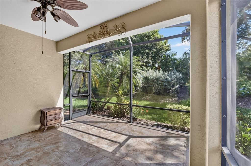 For Sale: $285,000 (2 beds, 2 baths, 1560 Square Feet)
