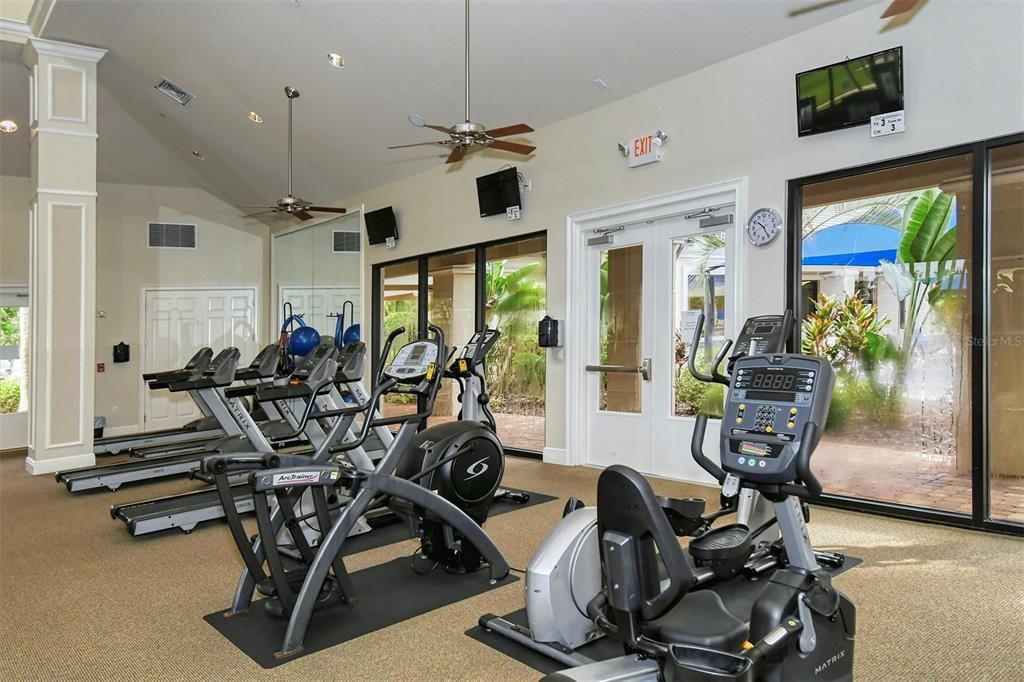 For Sale: $285,000 (2 beds, 2 baths, 1560 Square Feet)