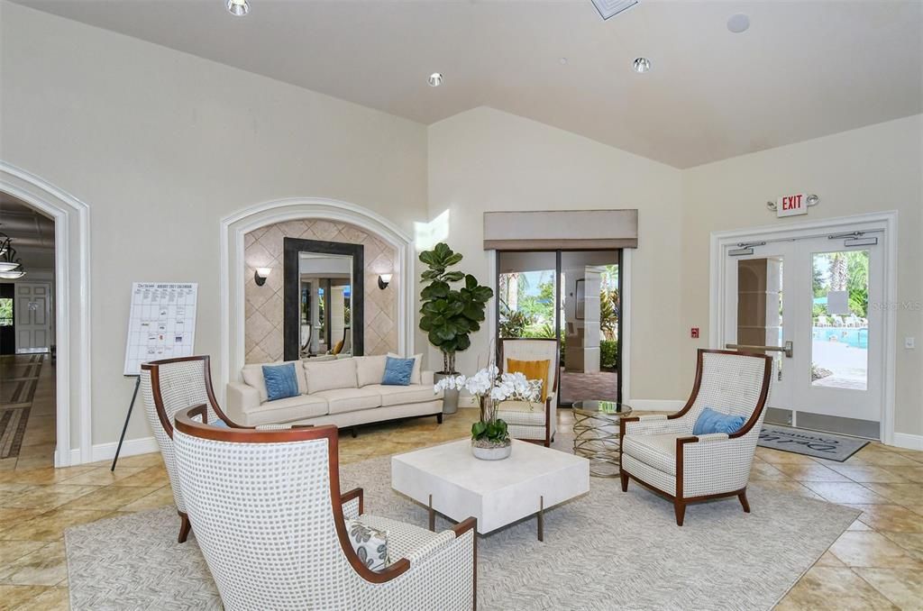 For Sale: $285,000 (2 beds, 2 baths, 1560 Square Feet)