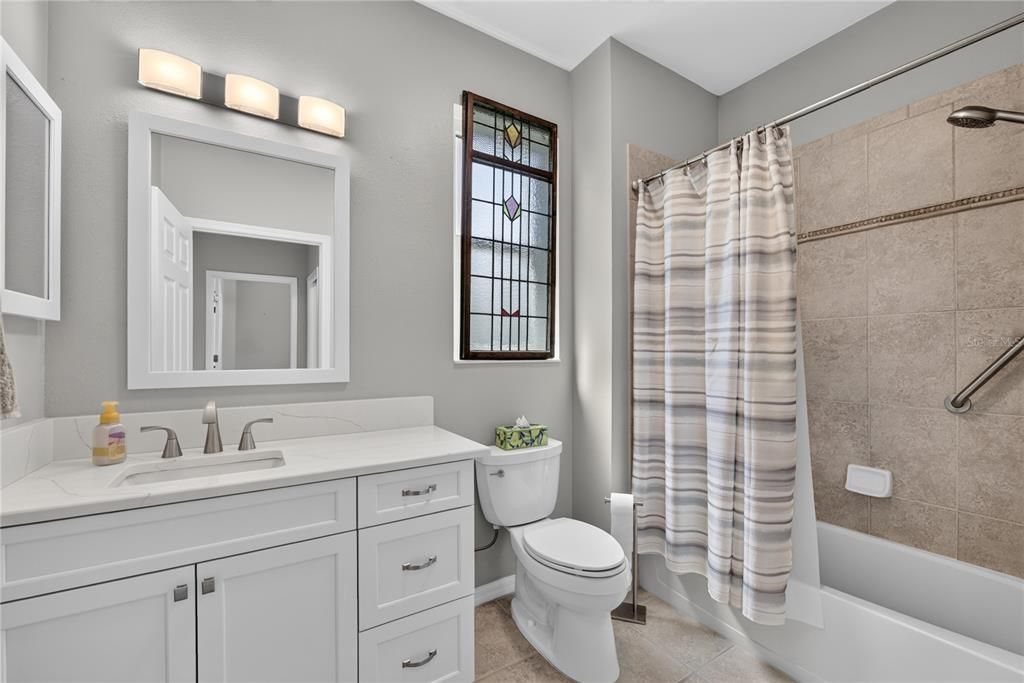 For Sale: $285,000 (2 beds, 2 baths, 1560 Square Feet)