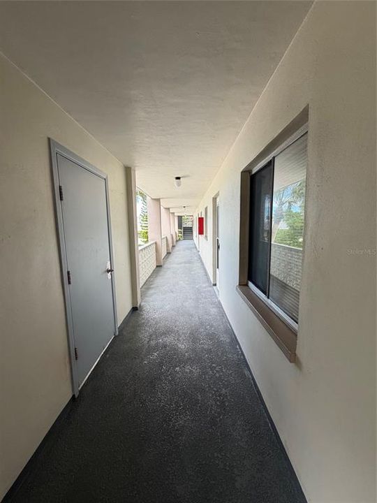 For Sale: $115,900 (2 beds, 2 baths, 917 Square Feet)