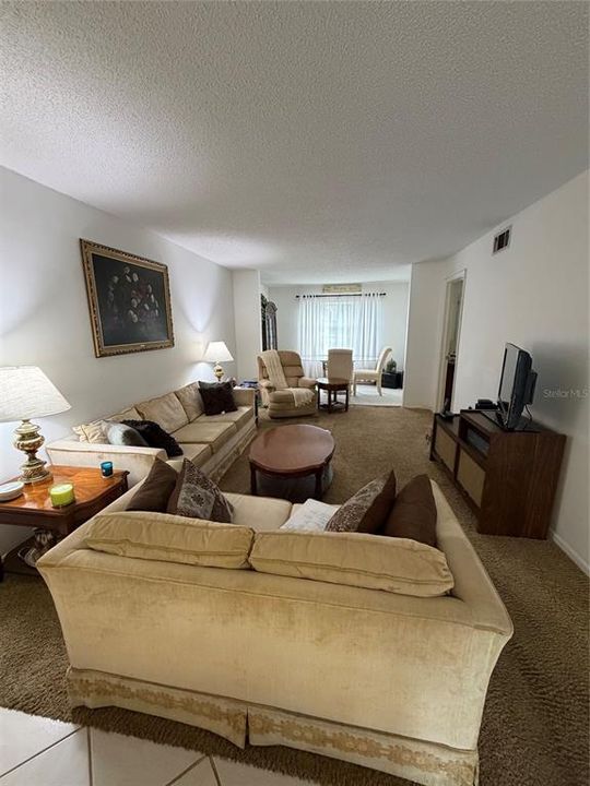 For Sale: $115,900 (2 beds, 2 baths, 917 Square Feet)