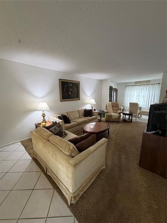 For Sale: $115,900 (2 beds, 2 baths, 917 Square Feet)