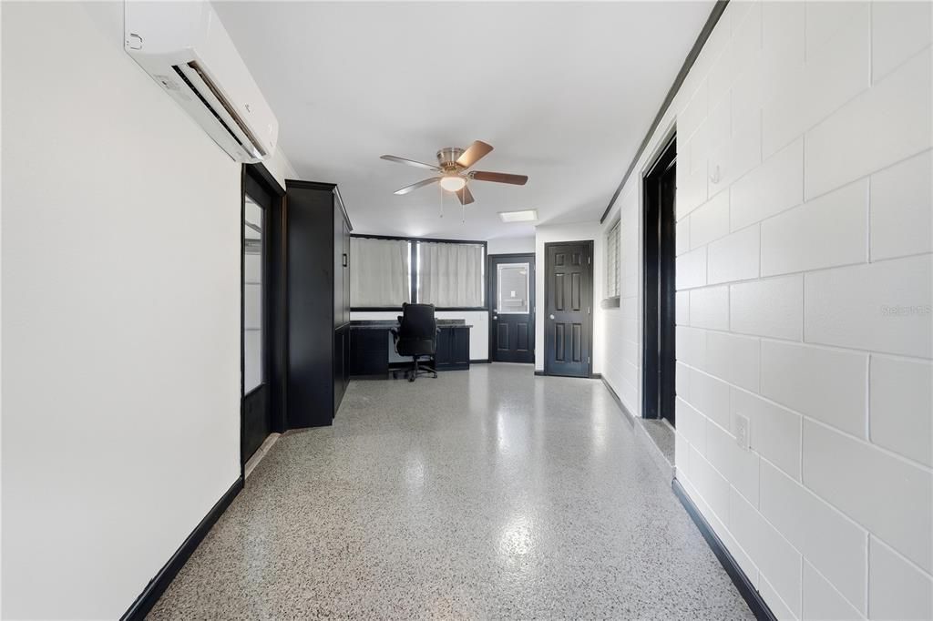 En Venta: $569,000 (3 camas, 3 baños, 1467 Pies cuadrados)