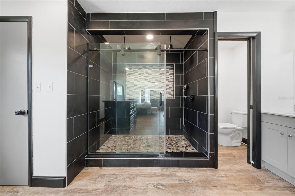 En Venta: $569,000 (3 camas, 3 baños, 1467 Pies cuadrados)
