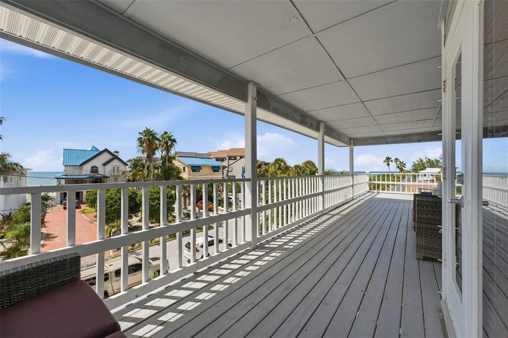 For Sale: $1,675,000 (4 beds, 2 baths, 2015 Square Feet)