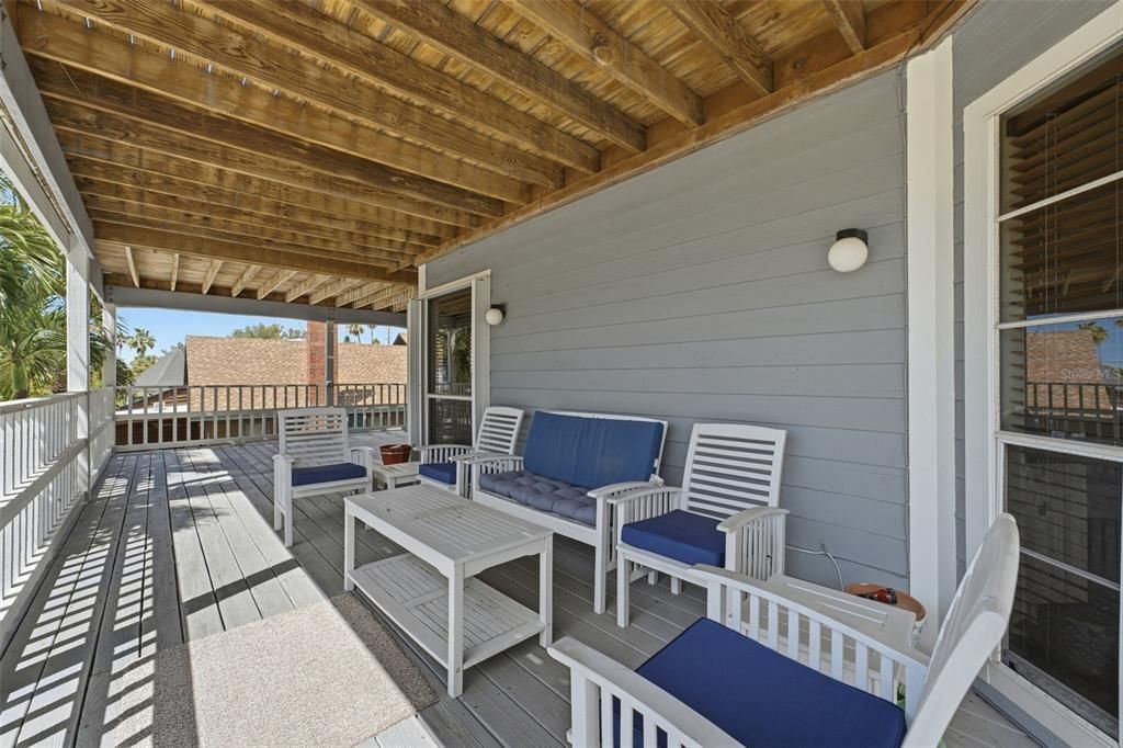 For Sale: $1,675,000 (4 beds, 2 baths, 2015 Square Feet)