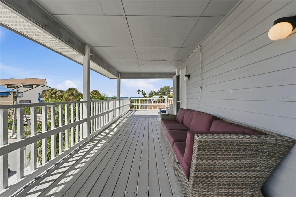 For Sale: $1,675,000 (4 beds, 2 baths, 2015 Square Feet)