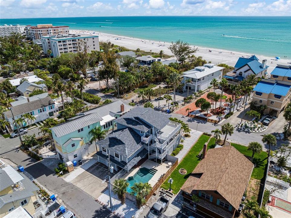 For Sale: $1,675,000 (4 beds, 2 baths, 2015 Square Feet)
