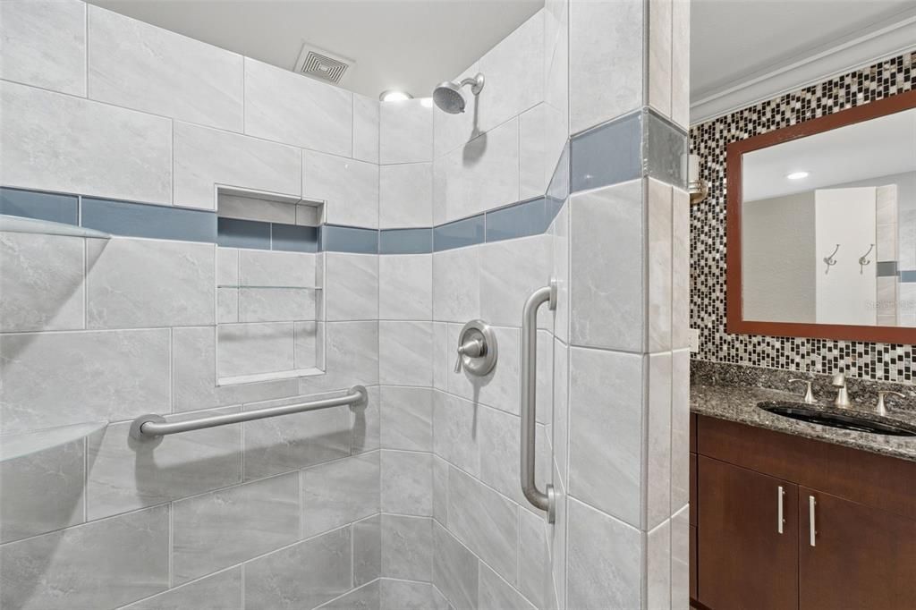 For Sale: $1,675,000 (4 beds, 2 baths, 2015 Square Feet)